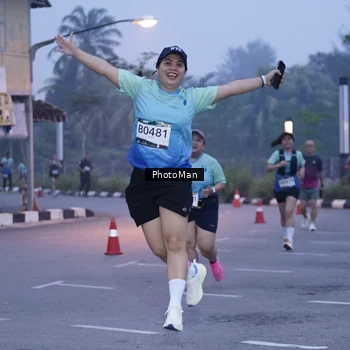 Runner Photo 8976262