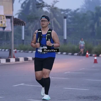 Runner Photo 8976276
