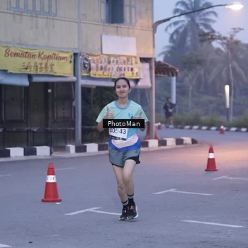 Runner Photo 8976298