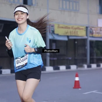 Runner Photo 8976312