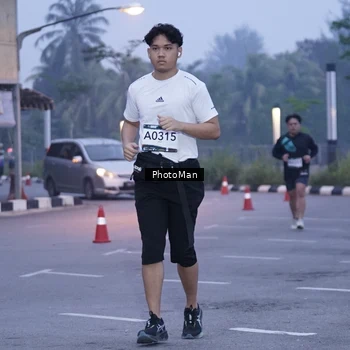 Runner Photo 8976318