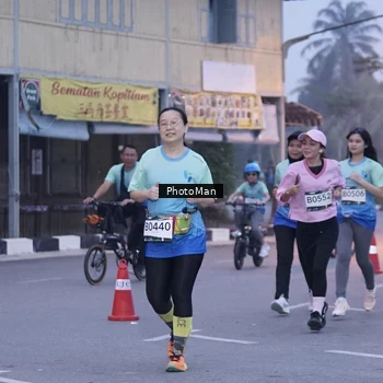Runner Photo 8976328