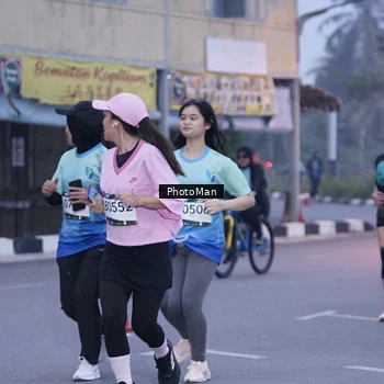 Runner Photo 8976332