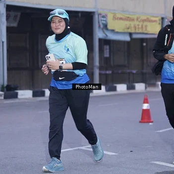 Runner Photo 8976343