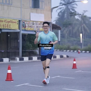 Runner Photo 8976344