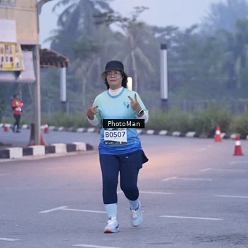 Runner Photo 8976350