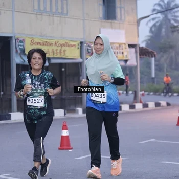 Runner Photo 8976359