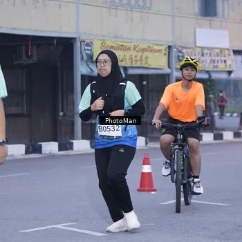 Runner Photo 8976366