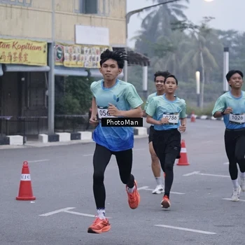 Runner Photo 8976371
