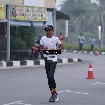 Runner Photo 8976377