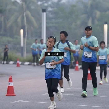 Runner Photo 8976383