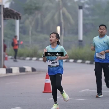 Runner Photo 8976388