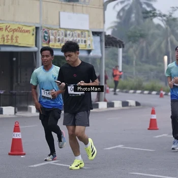 Runner Photo 8976389