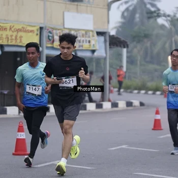 Runner Photo 8976395