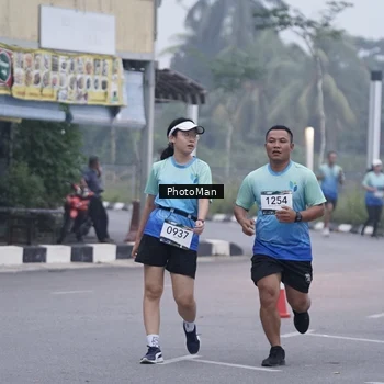 Runner Photo 8976399