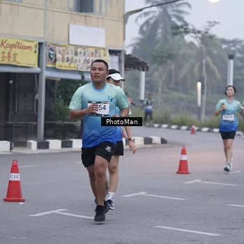 Runner Photo 8976402