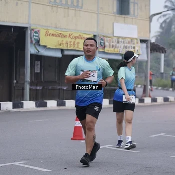 Runner Photo 8976403