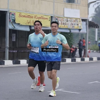 Runner Photo 8976407