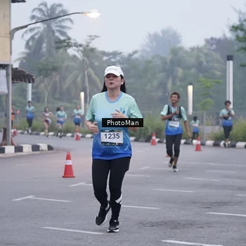 Runner Photo 8976414