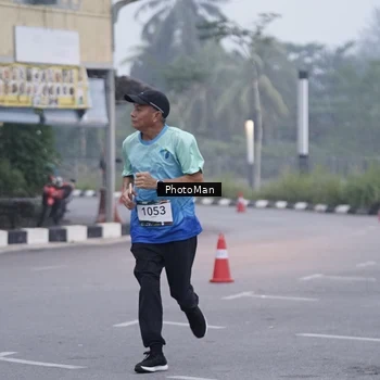 Runner Photo 8976422