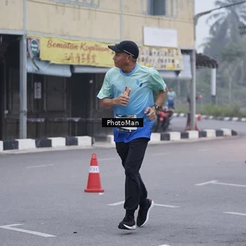 Runner Photo 8976425
