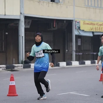 Runner Photo 8976440