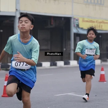 Runner Photo 8976443