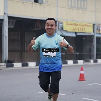 Runner Photo 8976455