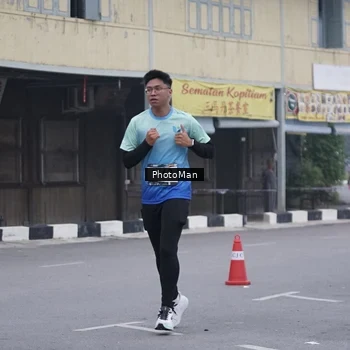 Runner Photo 8976457