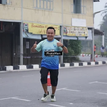 Runner Photo 8976460