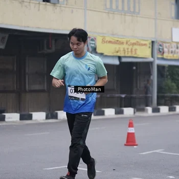 Runner Photo 8976469