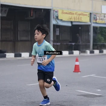 Runner Photo 8976481