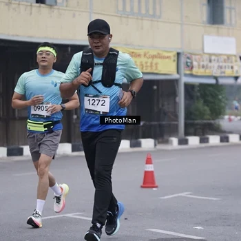 Runner Photo 8976485