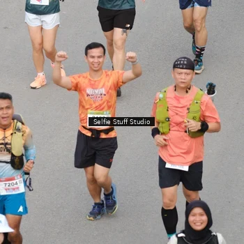 Runner Photo 8976493