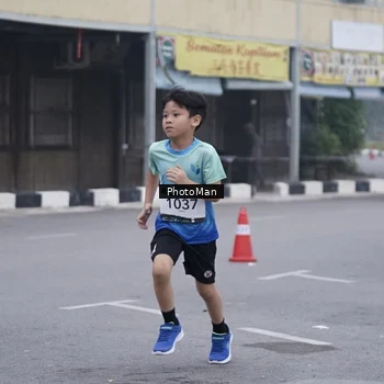 Runner Photo 8976494