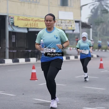 Runner Photo 8976502