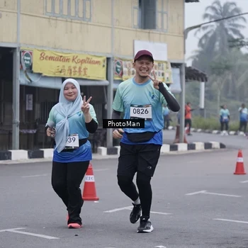 Runner Photo 8976572