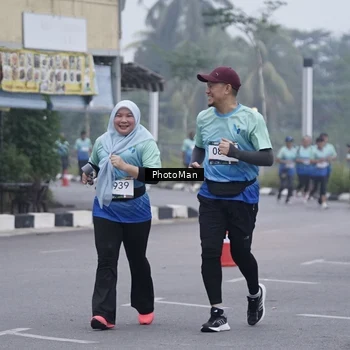 Runner Photo 8976574