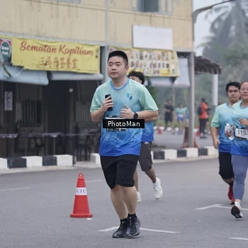 Runner Photo 8976579