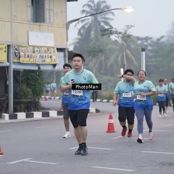 Runner Photo 8976585