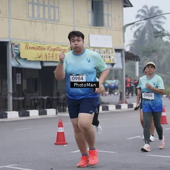 Runner Photo 8976634