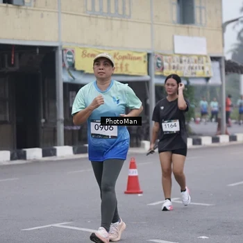 Runner Photo 8976641