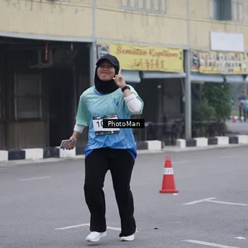 Runner Photo 8976654