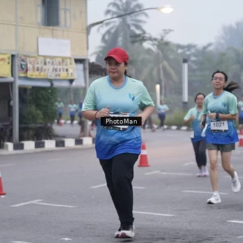 Runner Photo 8976659
