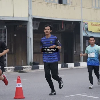 Runner Photo 8976686