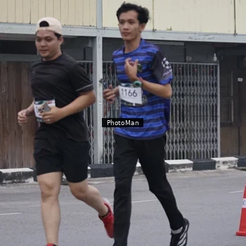 Runner Photo 8976694