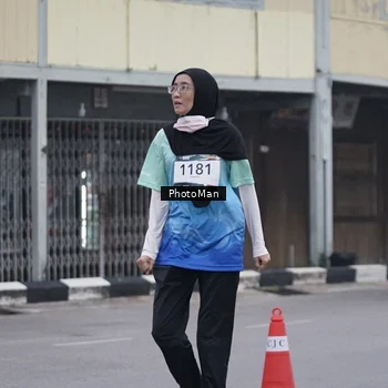 Runner Photo 8976705