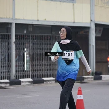 Runner Photo 8976706