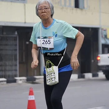 Runner Photo 8976707
