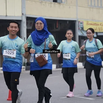 Runner Photo 8976711